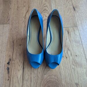 Nine West Pumps Blue Leather Rainbow Striped Heel Peep Toe 7M Colorful *READ
